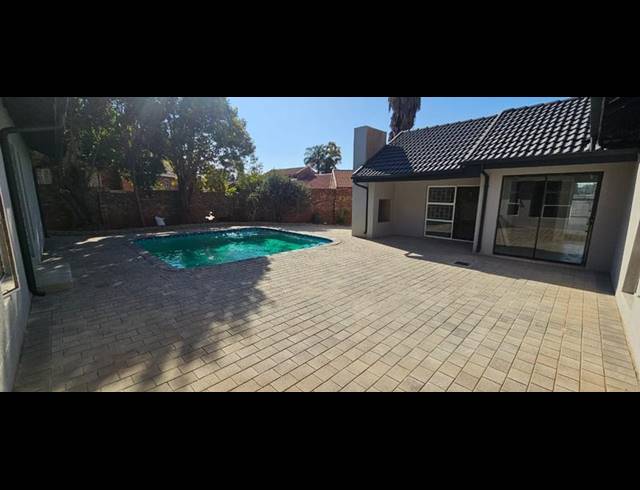 4 BEDROOM PROPERTY TO RENT IN FLORAUNA